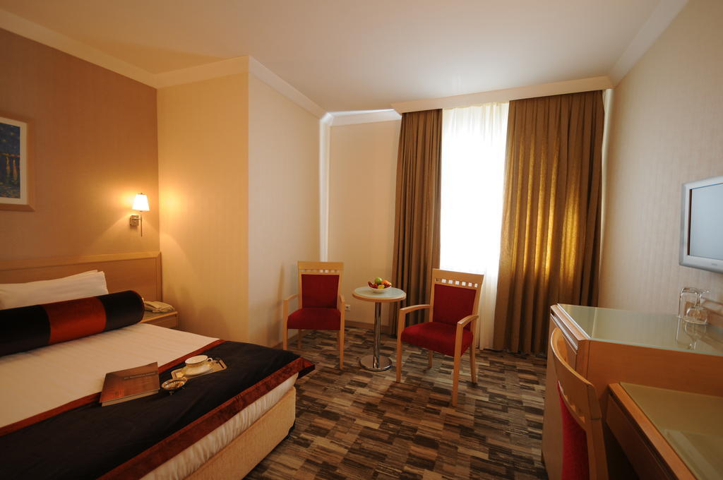 Sv Business Hotel Taksim Стамбул Экстерьер фото